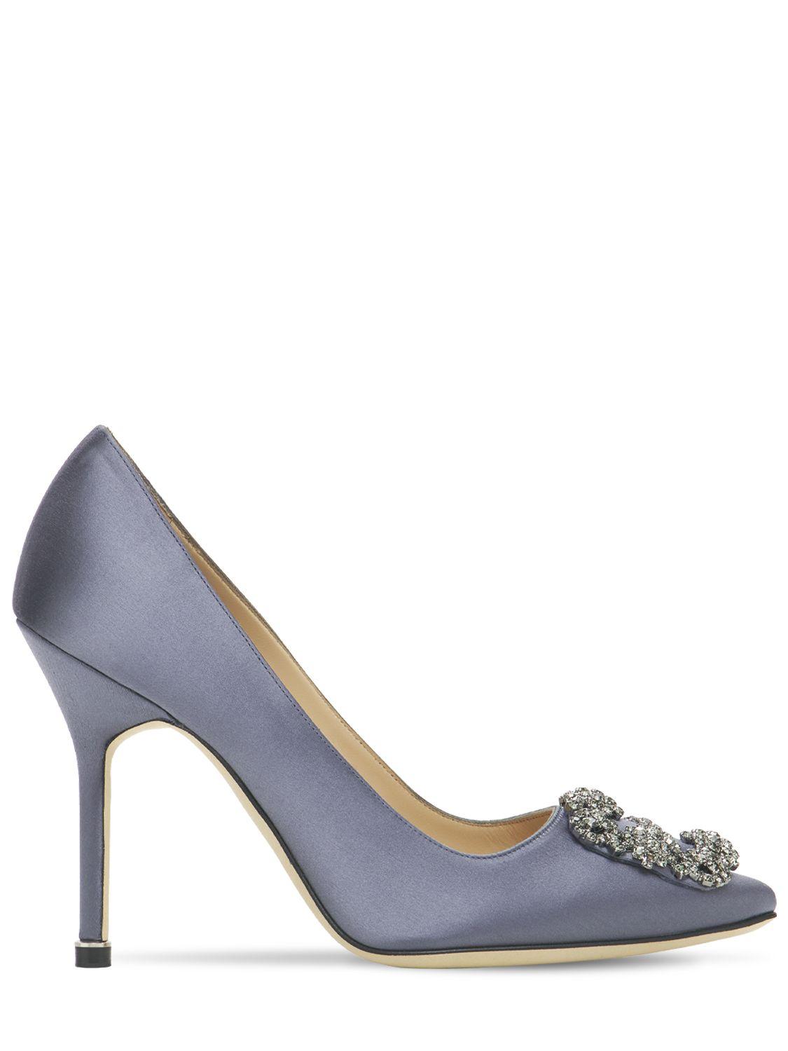 MANOLO BLAHNIK Hangisi Satin Pumps