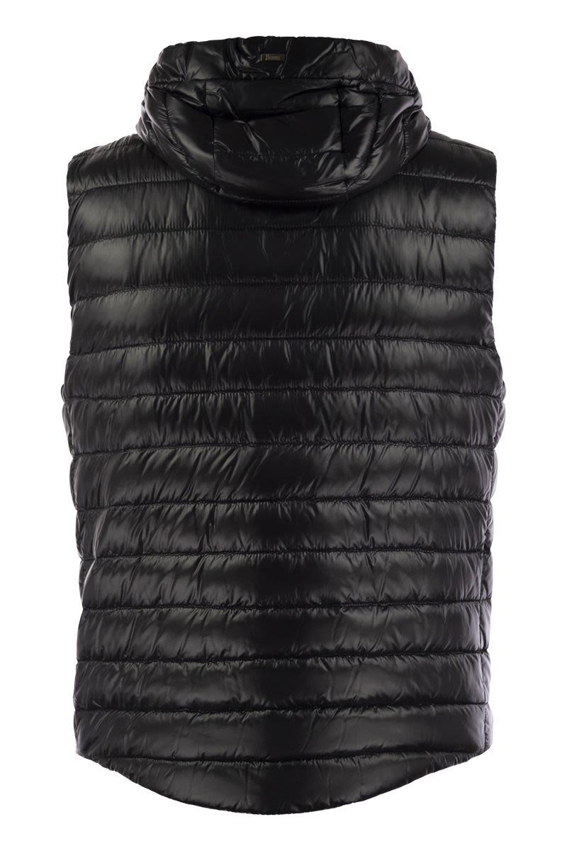 Herno Men's Sleeveless Down Jacket in Black