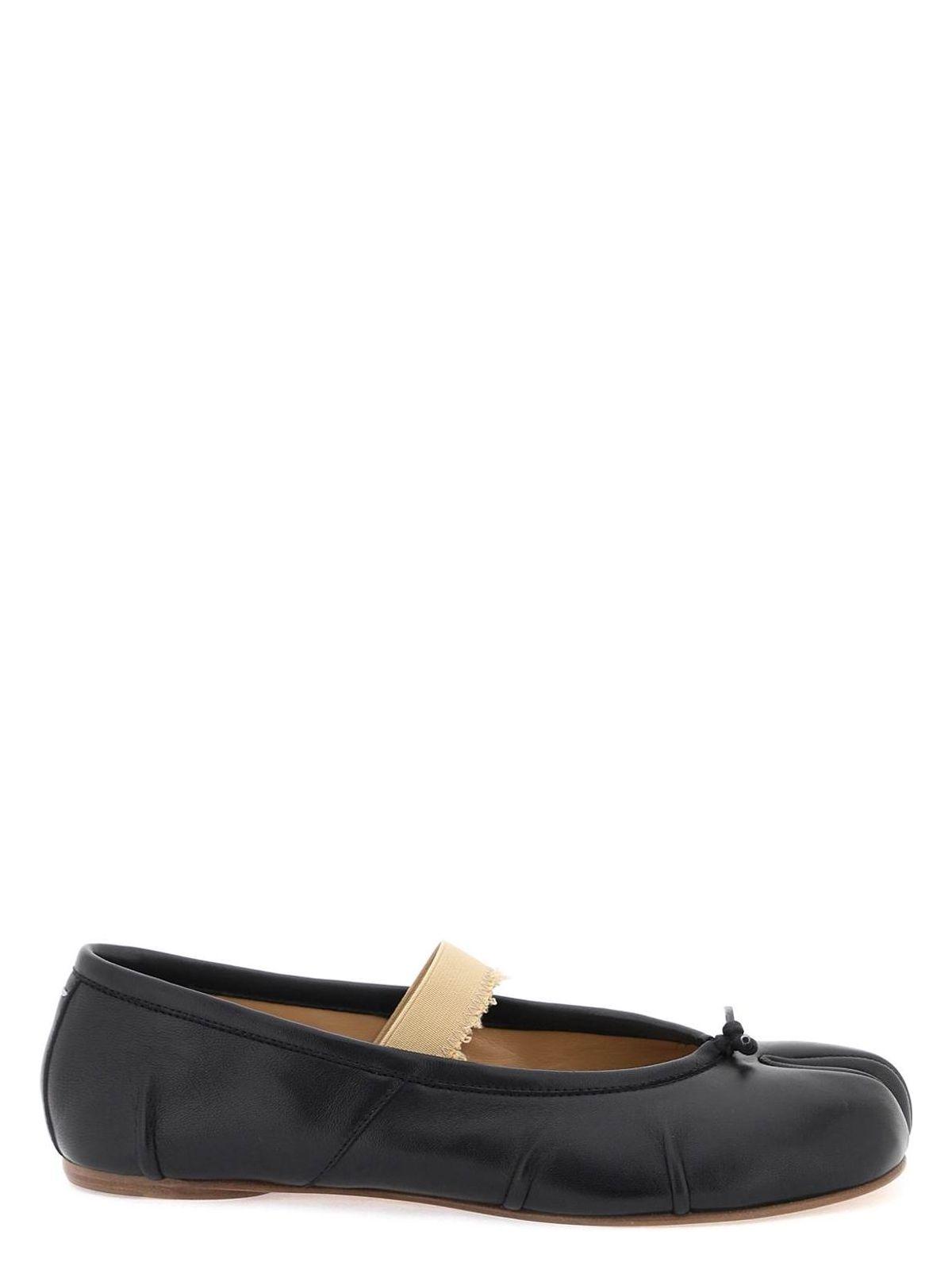 Maison Margiela Women's Tabi Ballerina Shoes in Black
