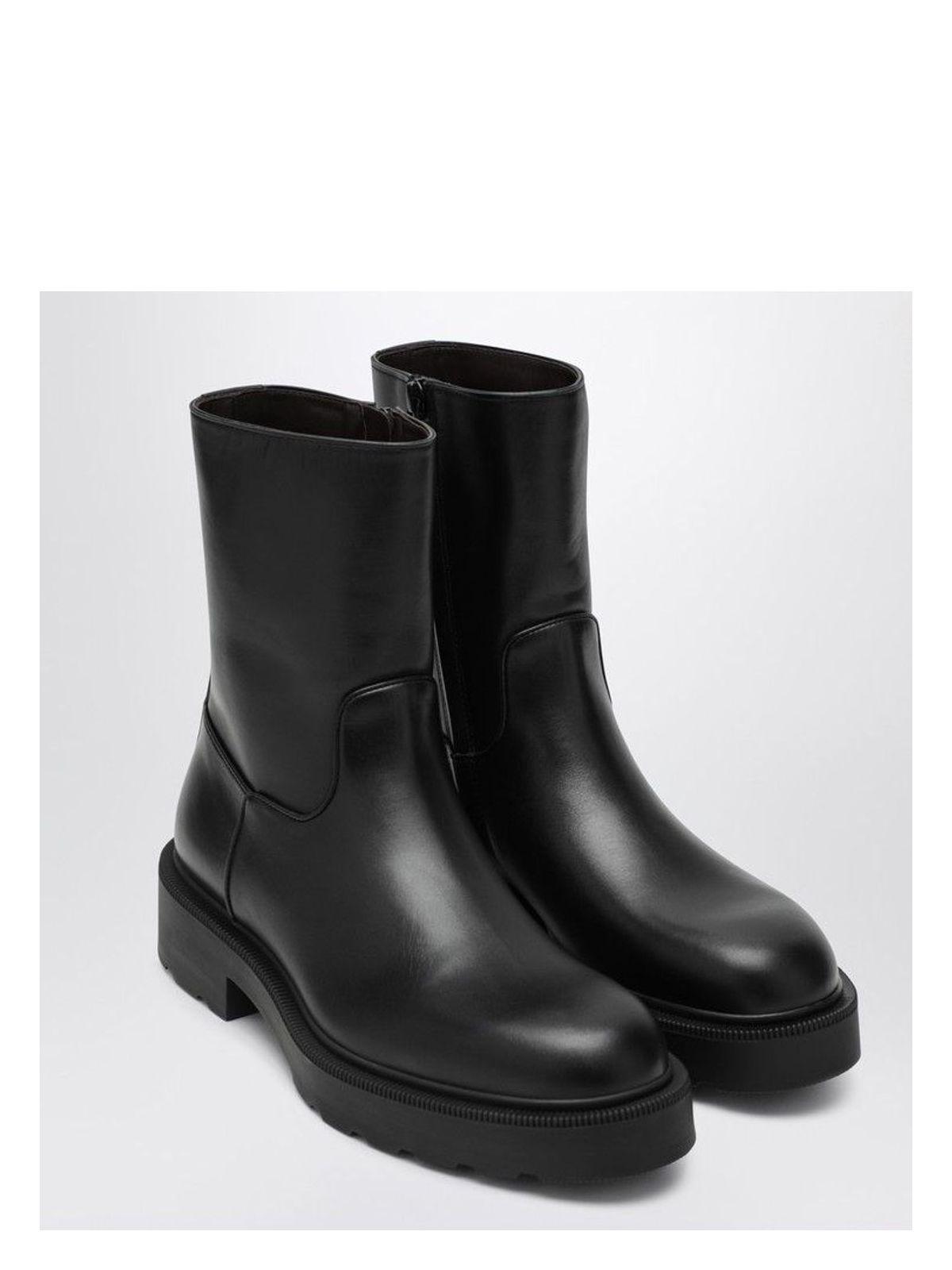 THE ROW Nobilis TR Leather Boot in Black
