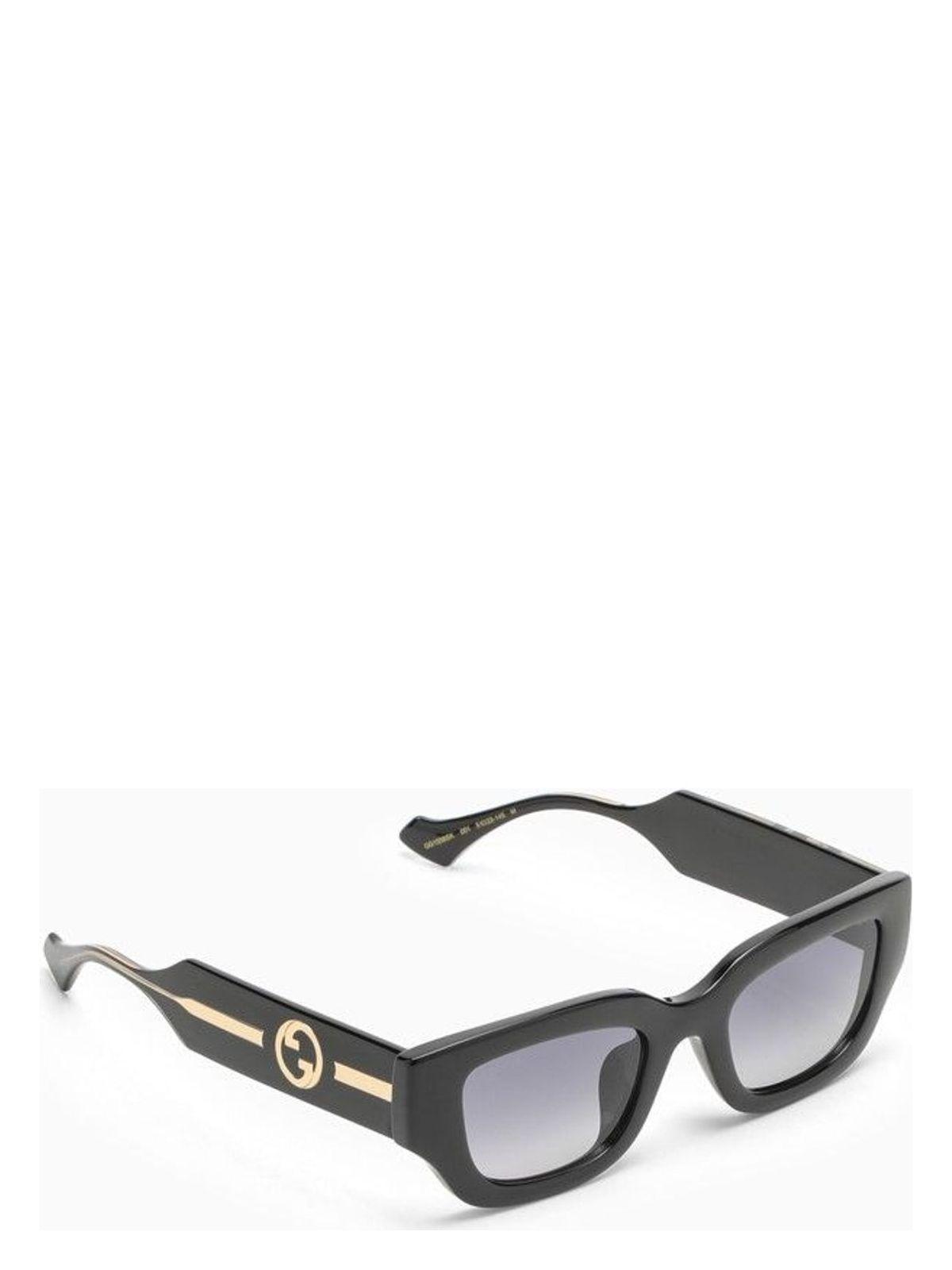 Gucci Women's Rectangular Sunglasses in Black
