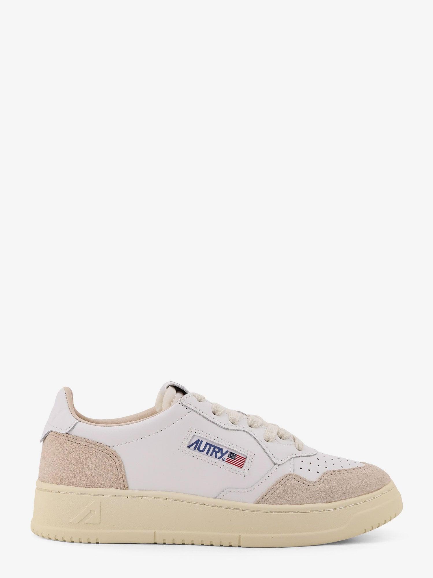 AUTRY Medalist Low Top Leather Sneakers
