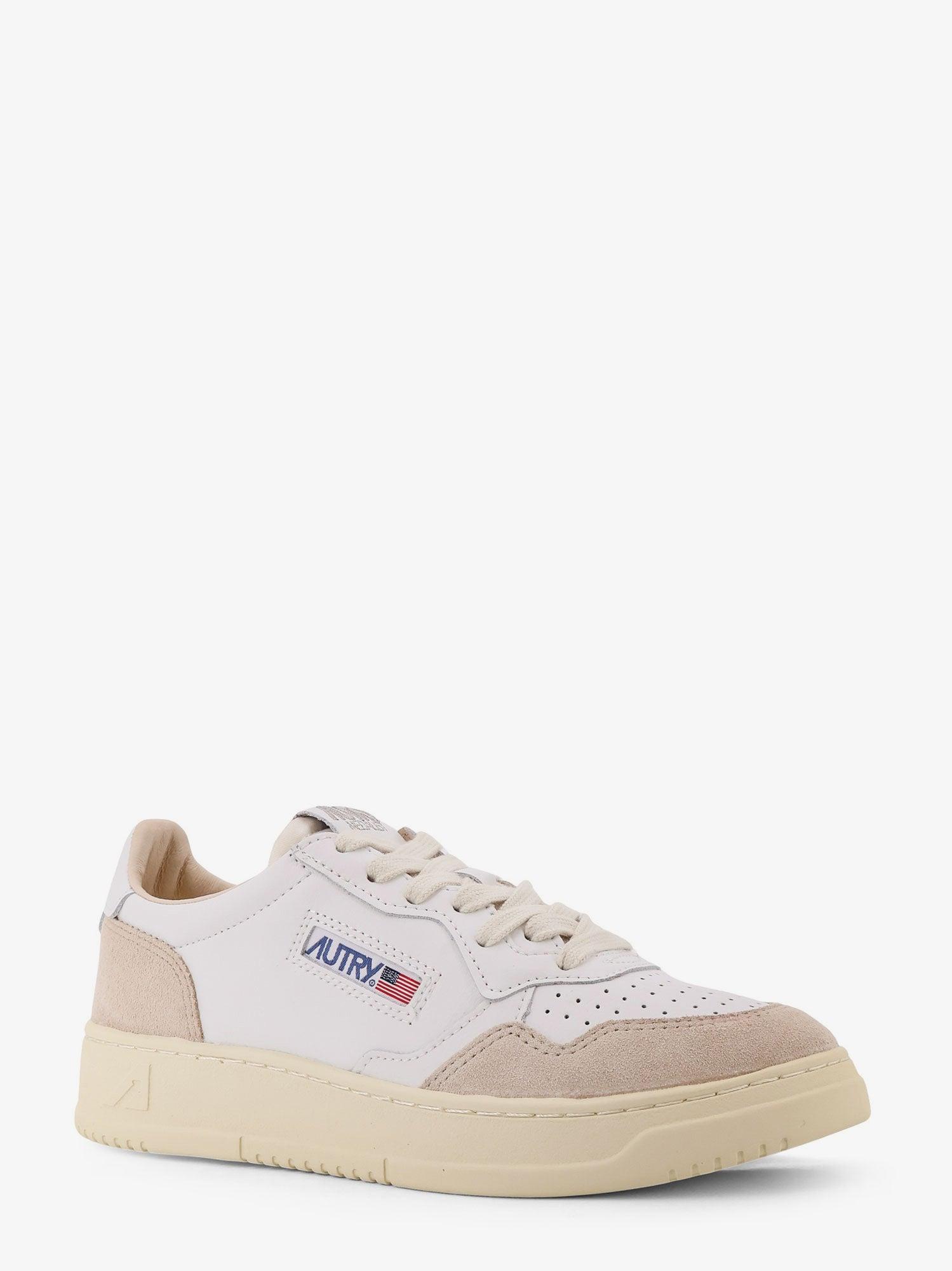 AUTRY Medalist Low Top Leather Sneakers